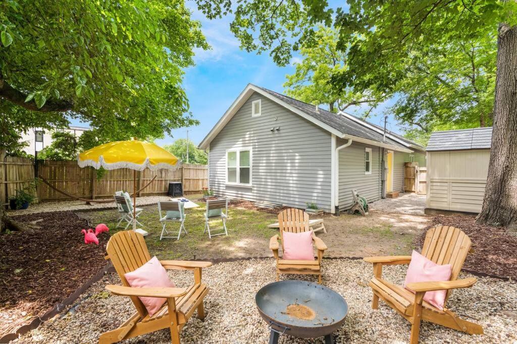 Villa Bright + New - Fire Pit - Hammock - 3 Bd Raleigh Exterior foto